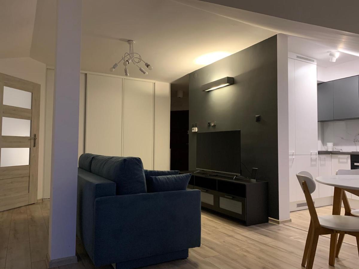 Apartament Pod Gwiazdami Apartman Ostrów Wielkopolski Kültér fotó