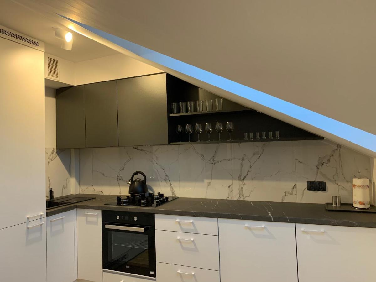 Apartament Pod Gwiazdami Apartman Ostrów Wielkopolski Kültér fotó